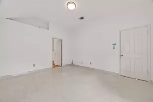 3306 S Greenpark Dr Dr, Houston, TX 77082 - Photo 24