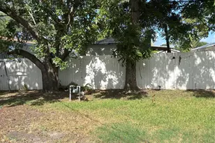 2113 Glendale St, La Marque, TX 77568 - Photo 4