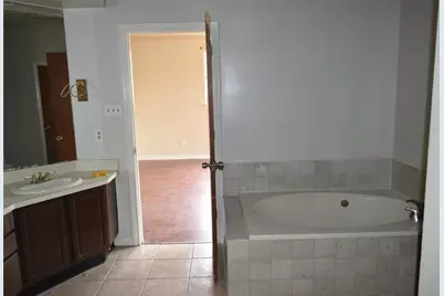 8018 Via Bella Drive, Houston, TX 77083 - Photo 10