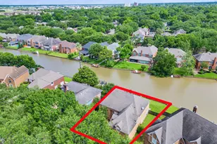 1127 Gloria Ct, Sugar Land, TX 77478 - Photo 4