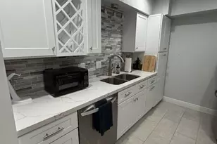 355 N Post Oak Ln, Houston, TX 77024 - Photo 6