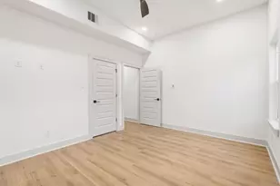 9819 Turnbow St, Houston, TX 77029 - Photo 14
