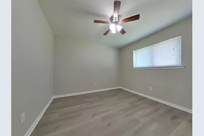 10406 Kirkwren Drive, Houston, TX 77089 - Photo 12