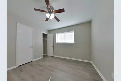 10406 Kirkwren Drive, Houston, TX 77089 - Photo 14