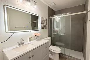 6330 Coachwood Dr, Houston, TX 77035 - Photo 22