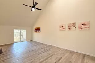 6330 Coachwood Dr, Houston, TX 77035 - Photo 10