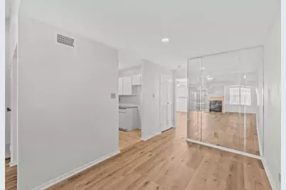 10811 Richmond Avenue #72, Houston, TX 77042 - Photo 4