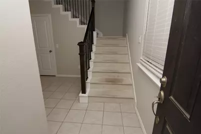 10957 Cannes Memorial Drive, Houston, TX 77043 - Photo 2