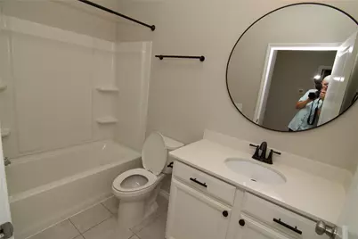 10957 Cannes Memorial Drive, Houston, TX 77043 - Photo 6