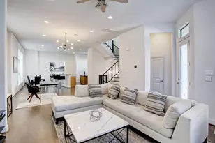902 Roy St, Houston, TX 77007 - Photo 1