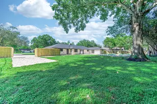 109 E Sherwood Dr, Alvin, TX 77511 - Photo 38