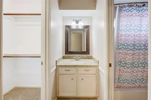 11 E Wedgemere Cir, The Woodlands, TX 77381 - Photo 36