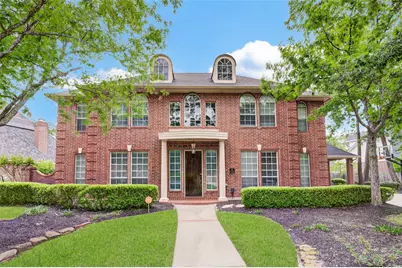 11 E Wedgemere Circle, The Woodlands, TX 77381 - Photo 1