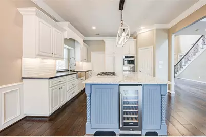 11 E Wedgemere Circle, The Woodlands, TX 77381 - Photo 18