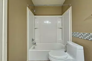 13327 Bridgewalk Ln, Houston, TX 77041 - Photo 10