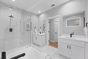 4210 McKinley St, Houston, TX 77051 - Photo 14