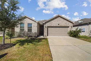 329 Paso Fino Dr, Alvin, TX 77511 - Photo 1
