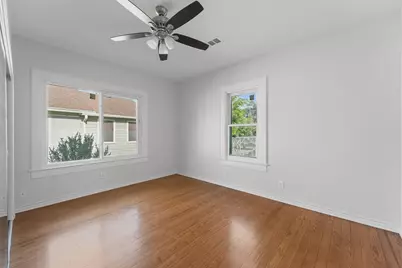 4924 Avenue Q, Galveston, TX 77551 - Photo 16