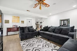 4311 Dragonwick Dr, Houston, TX 77045 - Photo 6