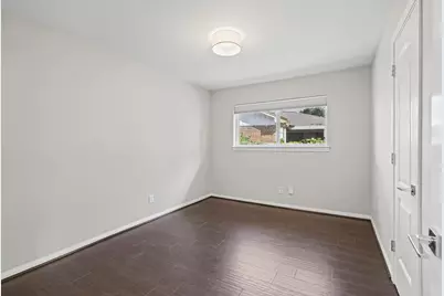 1318 Spillers Lane, Houston, TX 77043 - Photo 20