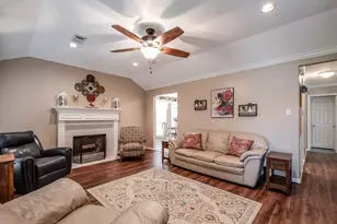 1311 Alpha Ln, Crosby, TX 77532 - Photo 10