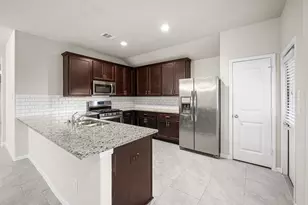 8014 Ecru Ln, Rosharon, TX 77583 - Photo 8