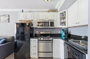 6300 Seawall Blvd, Galveston, TX 77551 - Photo 10