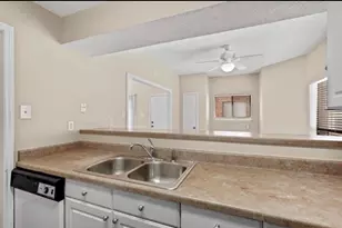 10164 Oakberry St, Houston, TX 77042 - Photo 6