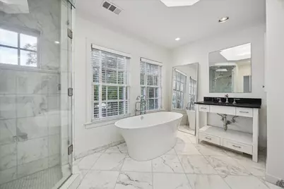 2440 Inwood Drive, Houston, TX 77019 - Photo 16