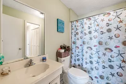 1426 Tiki Drive, Tiki Island, TX 77554 - Photo 16