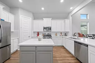 21019 Seneca Bluff Ln, Cypress, TX 77433 - Photo 16