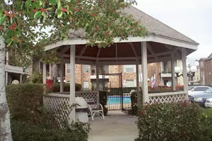 2121 Hepburn St, Houston, TX 77054 - Photo 2