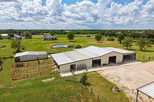 3755 County Rd 160, Alvin, TX 77511 - Photo 38