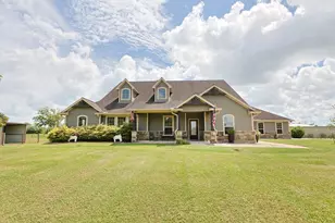 3755 County Rd 160, Alvin, TX 77511 - Photo 2
