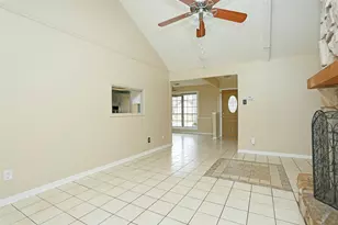 2410 Chanay Ln, Houston, TX 77339 - Photo 4