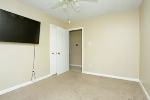 2410 Chanay Ln, Houston, TX 77339 - Photo 10