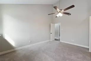 8818 Vinkins Rd, Houston, TX 77071 - Photo 14