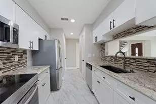 8818 Vinkins Rd, Houston, TX 77071 - Photo 8