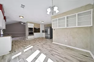 2006 Mermaid Ln, Houston, TX 77062 - Photo 14