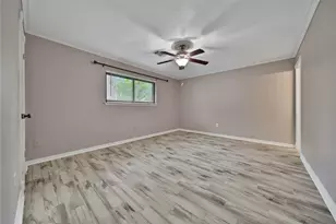 2006 Mermaid Ln, Houston, TX 77062 - Photo 16
