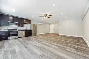 3618 Garrott St, Houston, TX 77006 - Photo 2
