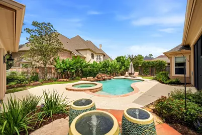 7818 Sunset Falls Court, Spring, TX 77379 - Photo 36