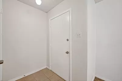 2800 Jeanetta Street #406, Houston, TX 77063 - Photo 6