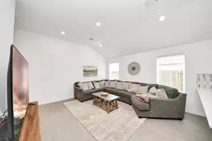 2406 Aquamarine Ln, Rosharon, TX 77583 - Photo 4