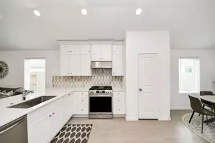 2406 Aquamarine Ln, Rosharon, TX 77583 - Photo 10