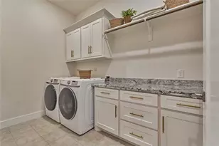 71 Victoria Dr W, Montgomery, TX 77356 - Photo 22