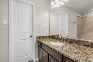 13439 Hilton Head Dr, Montgomery, TX 77356 - Photo 20