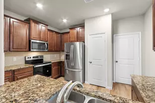 13439 Hilton Head Dr, Montgomery, TX 77356 - Photo 10