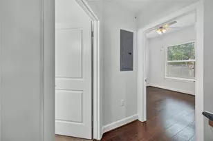1010 Rosine St, Houston, TX 77019 - Photo 26
