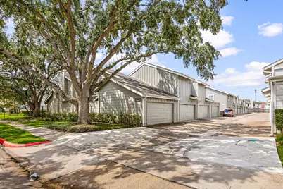 7092 Greenway Chase Street, Houston, TX 77072 - Photo 36